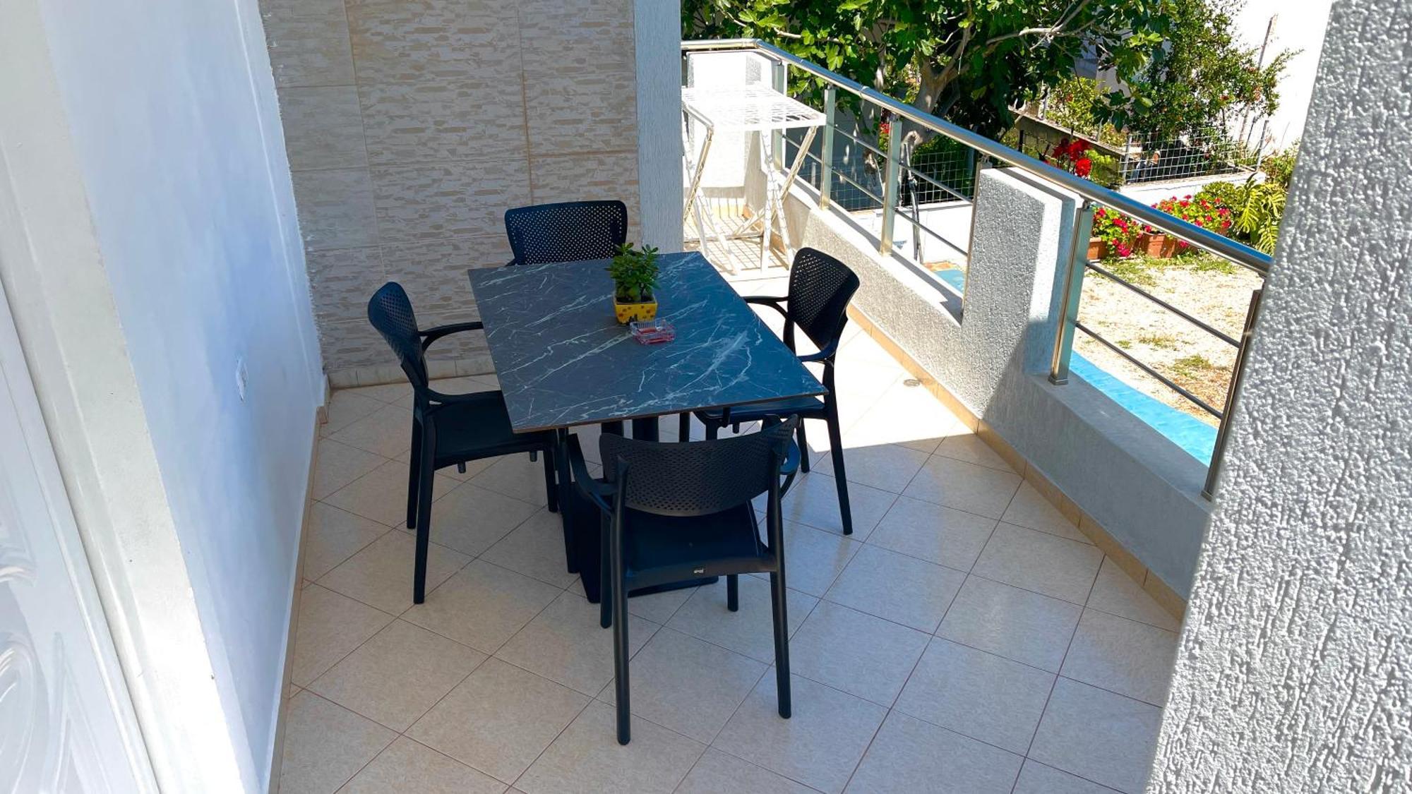Guesthouse Shehu Ksamil Exterior photo