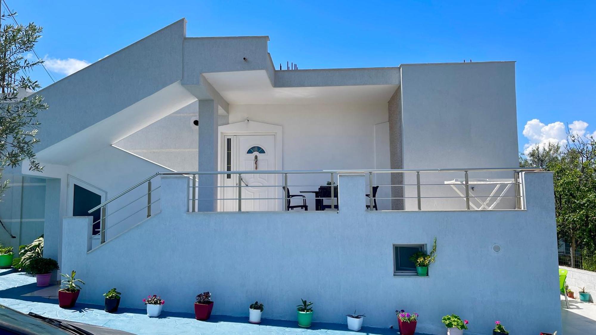 Guesthouse Shehu Ksamil Exterior photo